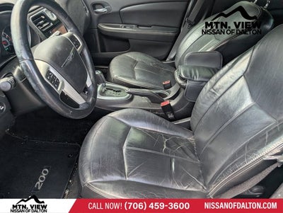 2013 Chrysler 200 Limited