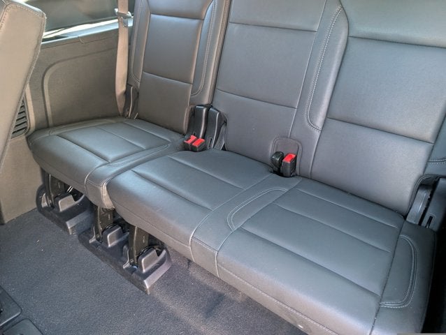 2025 Chevrolet Suburban LT
