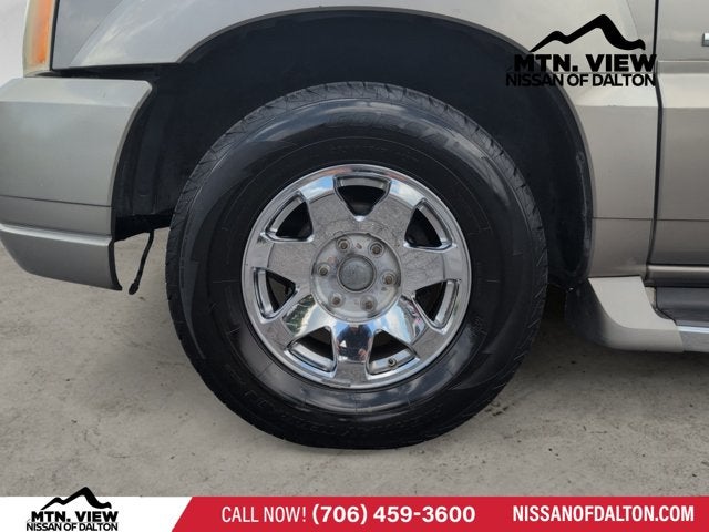 2003 Cadillac Escalade Base