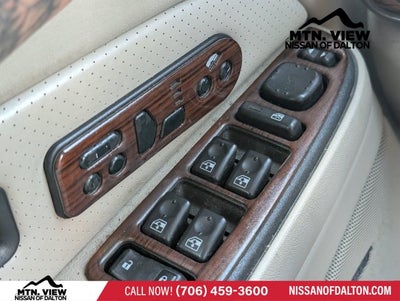 2003 Cadillac Escalade Base