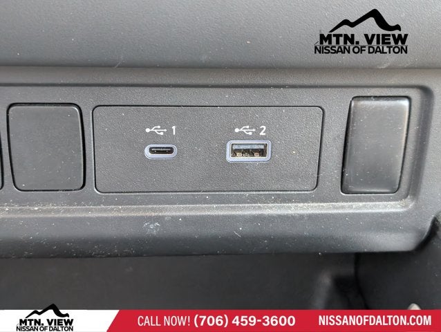 2024 Nissan Frontier SV