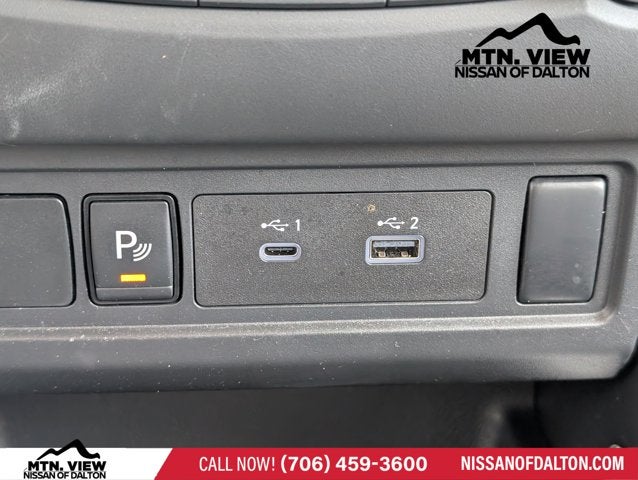 2025 Nissan Frontier SV