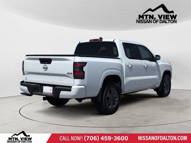 2025 Nissan Frontier SV