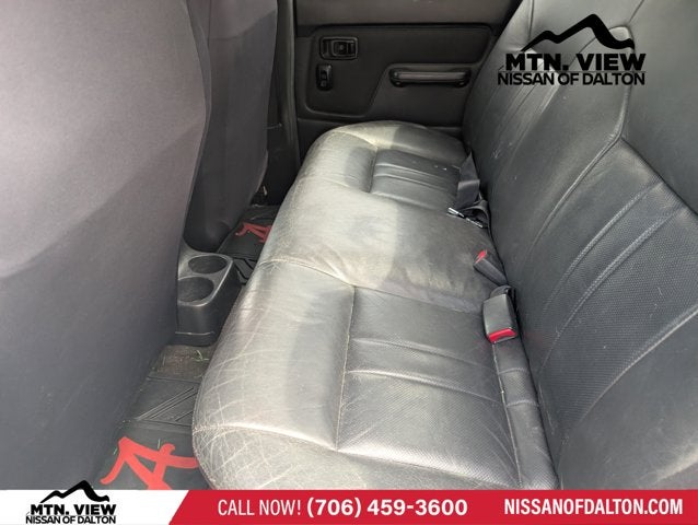 2001 Nissan Frontier 2WD SE