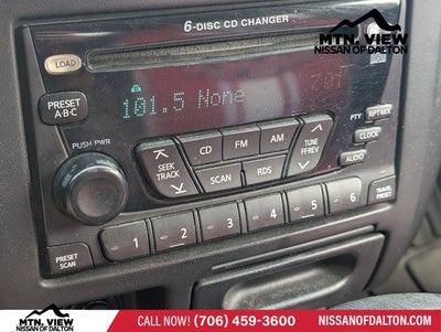 2001 Nissan Frontier 2WD SE