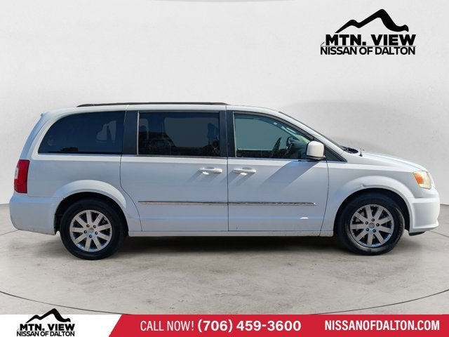 2013 Chrysler Town & Country Touring