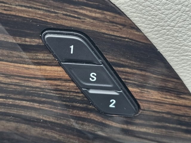 2021 Chrysler Pacifica Base