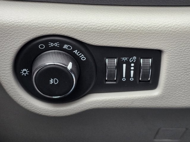 2021 Chrysler Pacifica Base