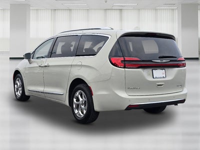 2021 Chrysler Pacifica Base