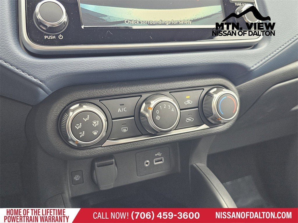 2025 Nissan Versa SV