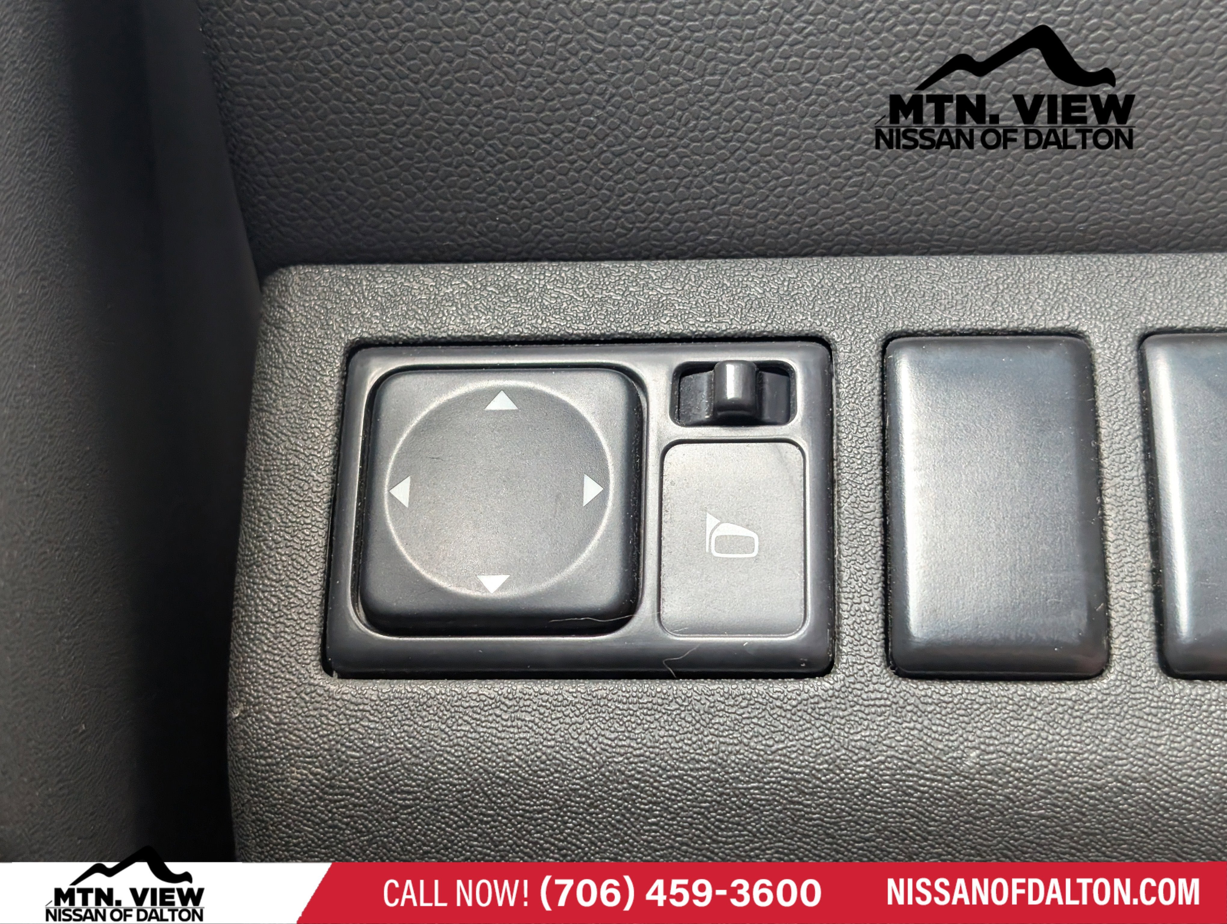 2012 Nissan Xterra S