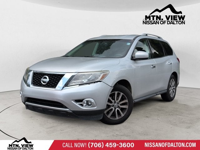 2016 Nissan Pathfinder SV