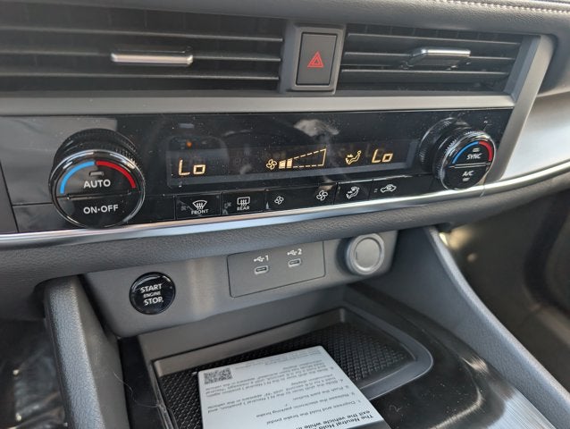 2026 Nissan Rogue SV