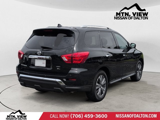 2019 Nissan Pathfinder SL