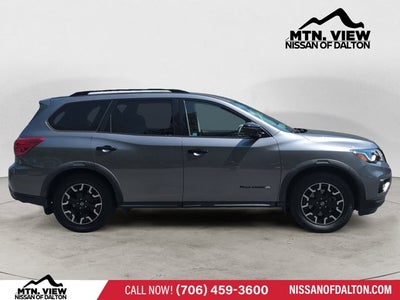 2019 Nissan Pathfinder SL