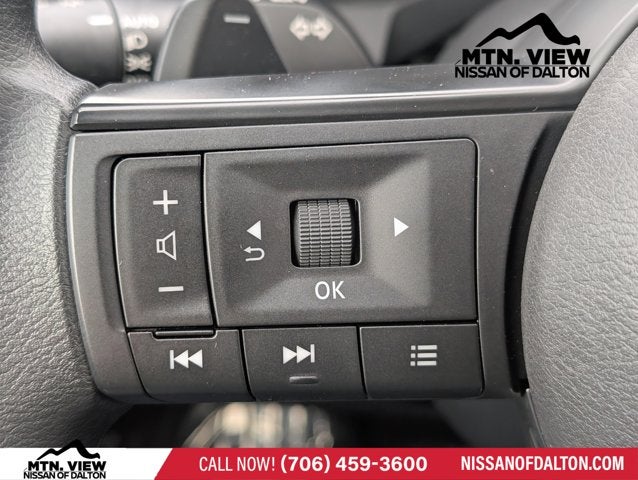 2025 Nissan Pathfinder S