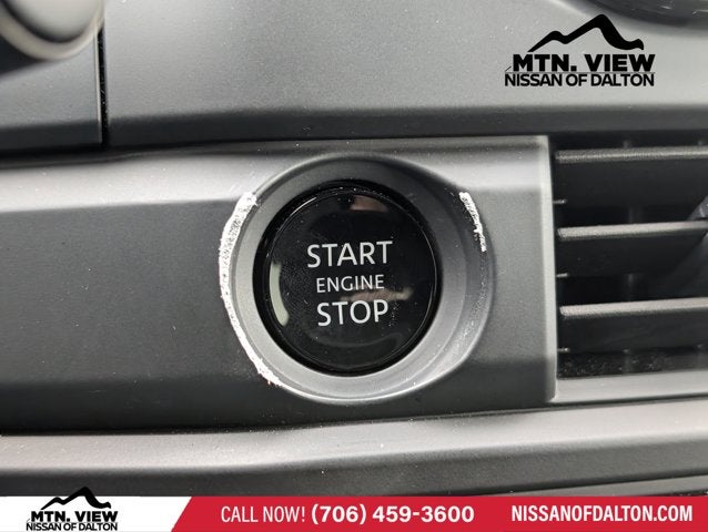 2025 Nissan Pathfinder S