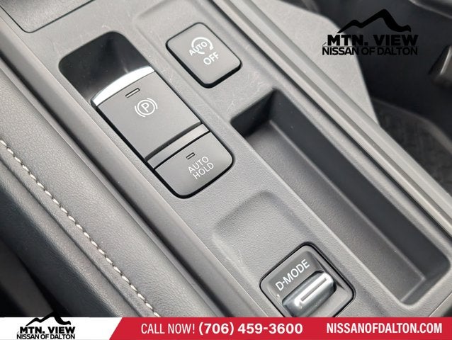 2025 Nissan Pathfinder S