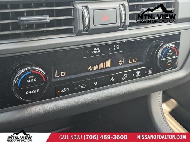 2025 Nissan Pathfinder S