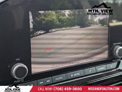 2023 Nissan Pathfinder SV