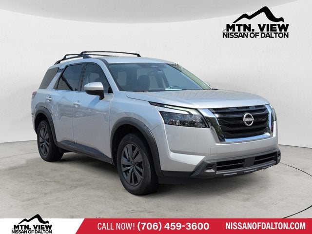 2023 Nissan Pathfinder SV