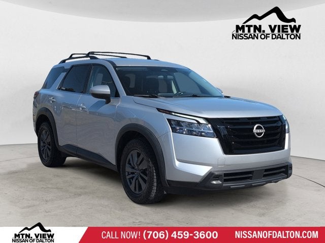 2022 Nissan Pathfinder SV