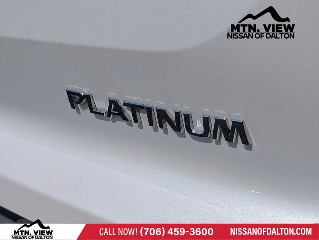 2025 Nissan Pathfinder Platinum