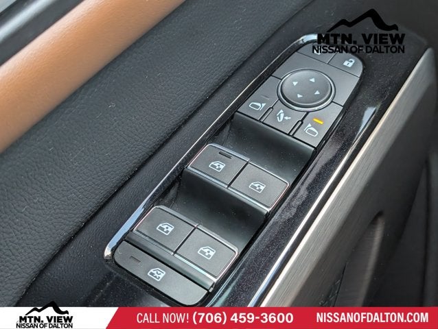 2024 Nissan Pathfinder Platinum