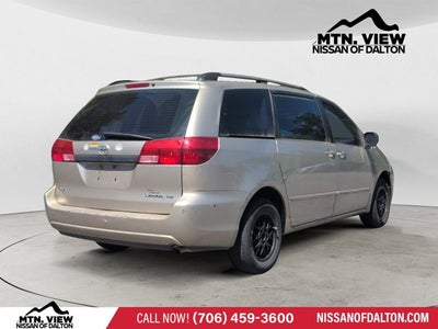 2005 Toyota Sienna CE