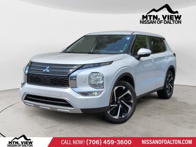2024 Mitsubishi Outlander Base