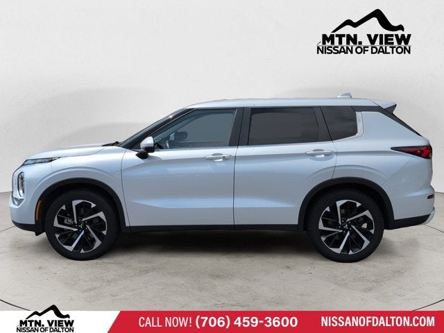2024 Mitsubishi Outlander Base