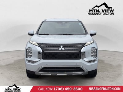 2024 Mitsubishi Outlander Base