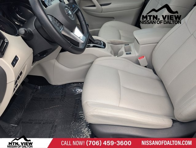 2022 Nissan Rogue Sport SL