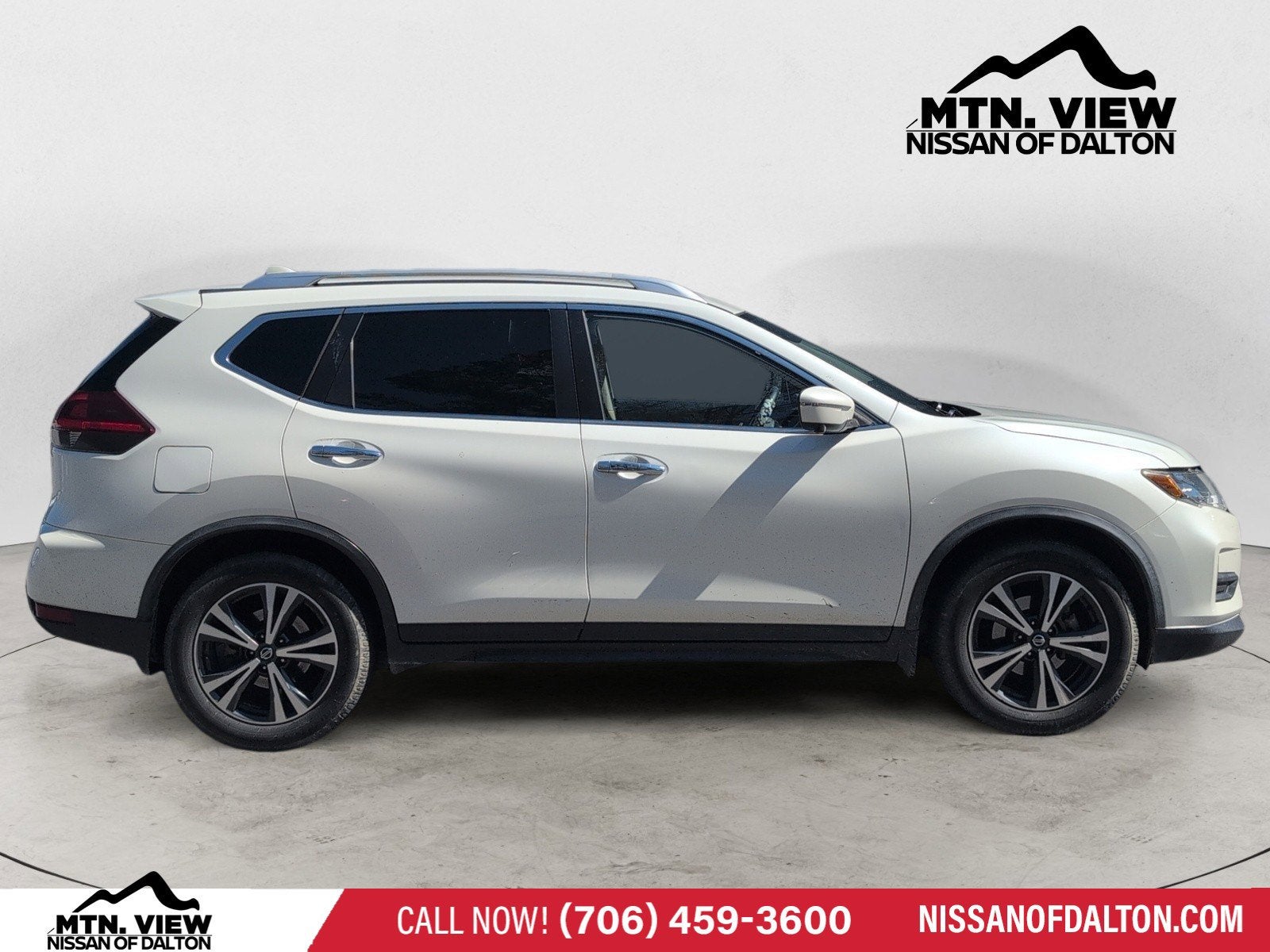 2020 Nissan Rogue SV