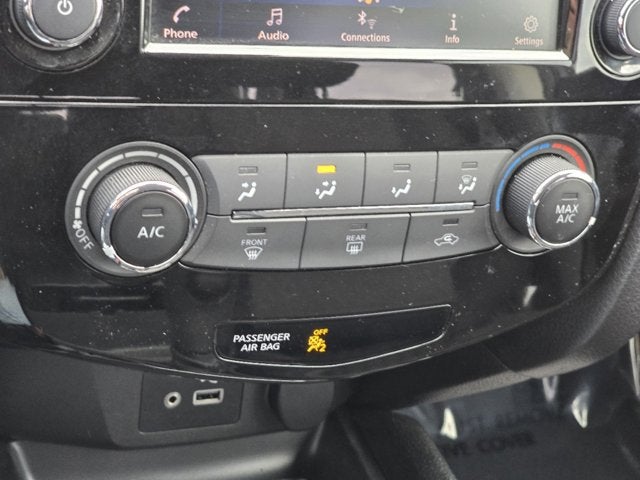 2019 Nissan Rogue Base