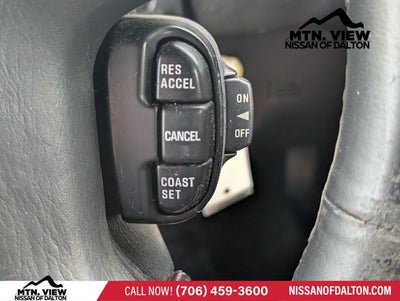 2001 Nissan Pathfinder LE