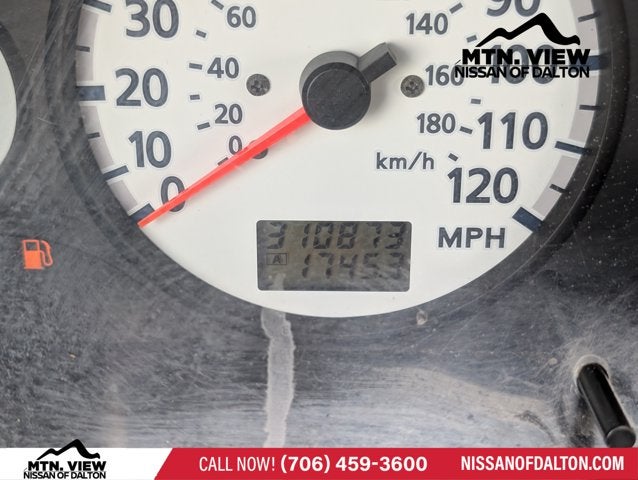 2001 Nissan Pathfinder LE