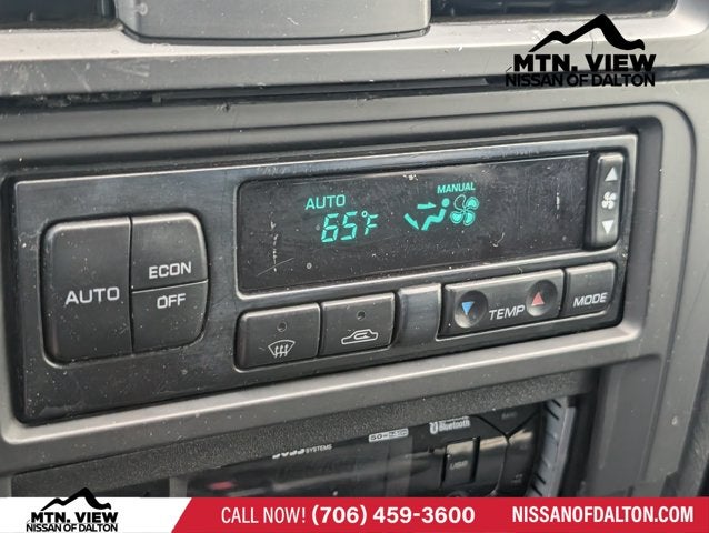 2001 Nissan Pathfinder LE