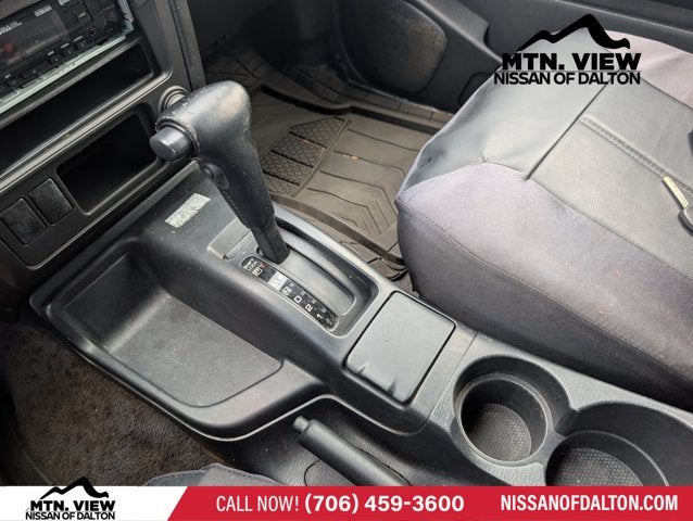 2001 Nissan Pathfinder LE