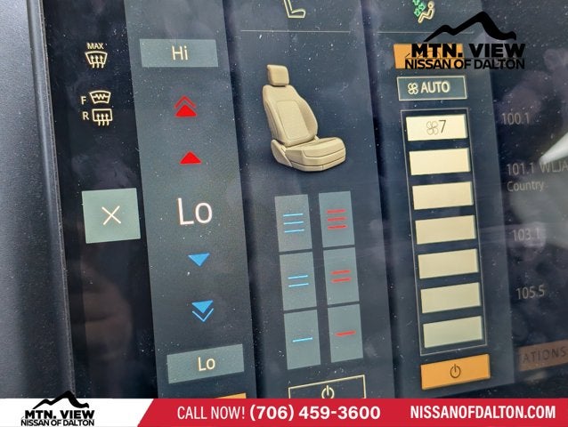 2025 Land Rover Range Rover Velar Dynamic SE