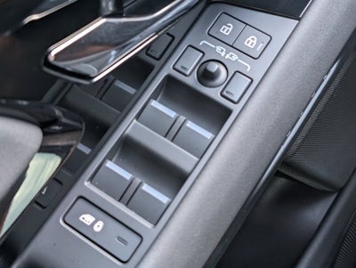 2026 Land Rover Range Rover Evoque Dynamic SE