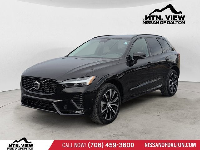 2024 Volvo XC60 Plus Dark Theme