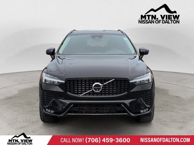 2024 Volvo XC60 Plus Dark Theme