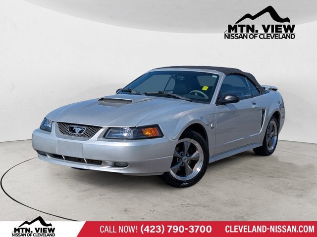 2004 Ford Mustang Deluxe