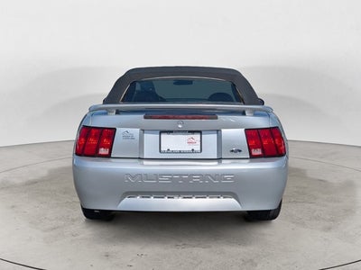 2004 Ford Mustang V6