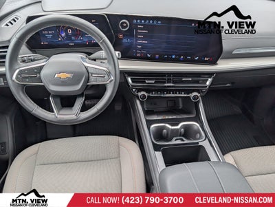 2025 Chevrolet Traverse FWD LT