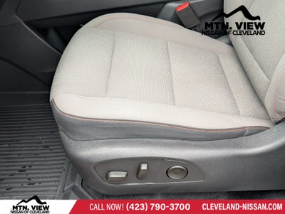 2025 Chevrolet Traverse FWD LT