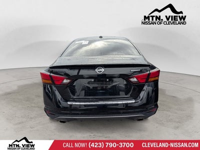 2022 Nissan Altima 2.5 SR