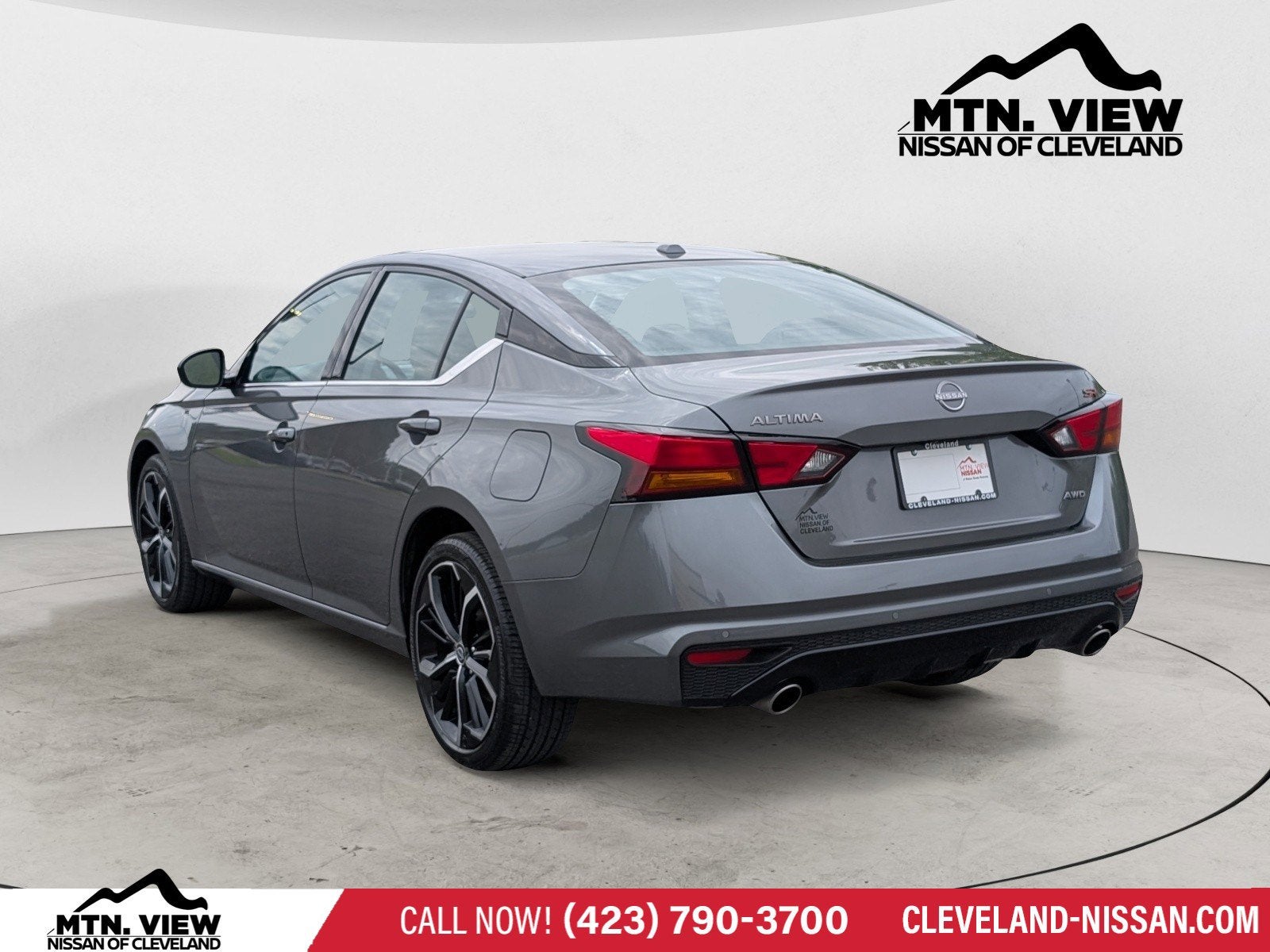 2025 Nissan Altima SR