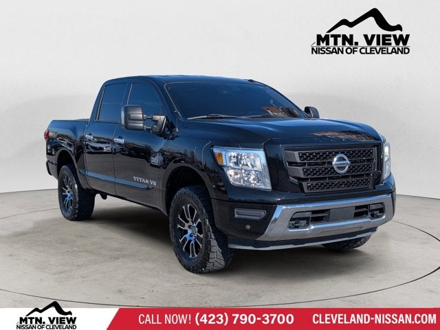 2020 Nissan Titan SV